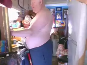 Freechat daddycubbyhubby on Chaturbate