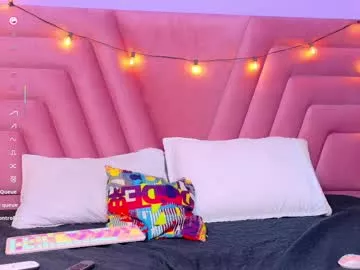 Offline daddyysobsessed_ on Chaturbate