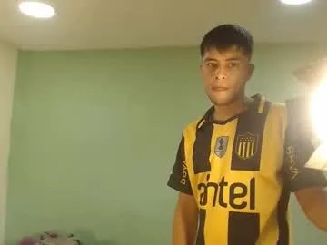 danielitopapii on Chaturbate