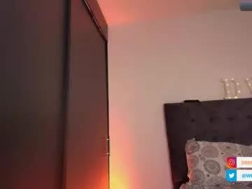 Freechat dannawells on Chaturbate