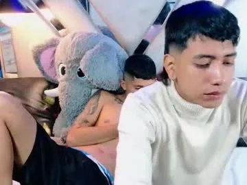 darwinandbrayan — Hey, guys. Welcome to my room! // GOAL: great cum darwin and brayan  [3999] # geys #twink #young #18 [3999 tokens remaining]