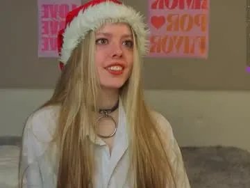 denaebeste — Hi! It's going to be fun today, I'll make you feel good.! Let's just fun GOAL: Let's look under my skirt...Ashhh. I'll show you my panties. #new #shy #skinny #18 #blonde [123 tokens remaining]