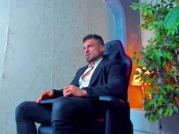 Offline dennis_cox_ on Chaturbate