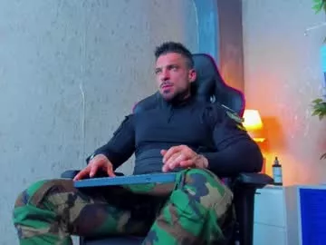 Offline dennis_cox_ on Chaturbate