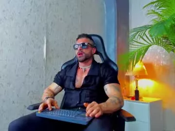 Offline dennis_cox_ on Chaturbate