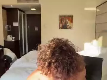 Offline denobluora on Chaturbate