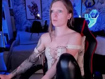 devi_evi on Chaturbate