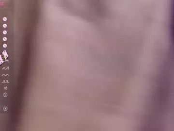 dinatwinkle on Chaturbate