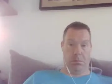 Offline disney0988 on Chaturbate