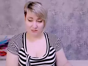 djullia on Chaturbate