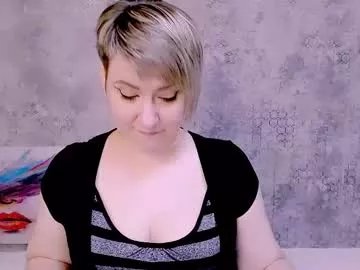 djullia on Chaturbate