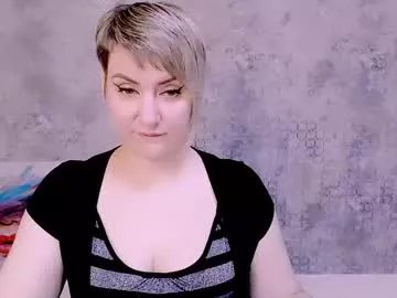 djullia on Chaturbate