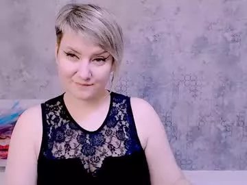 djullia on Chaturbate