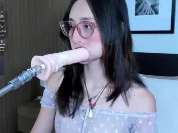 doll_bella_ on Chaturbate