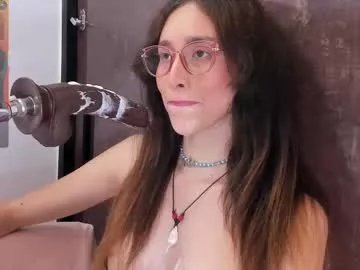 doll_bella_ on Chaturbate