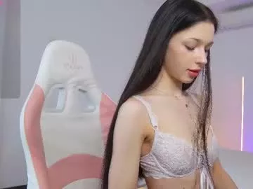 Offline dollyvega on Chaturbate