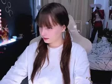 effie_lee on Chaturbate