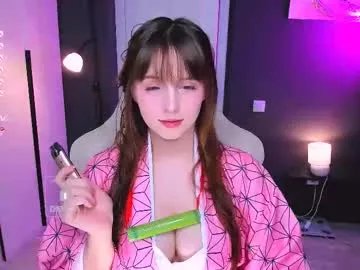 effie_lee on Chaturbate