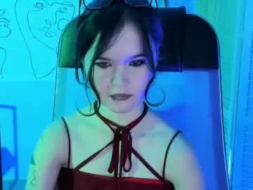 elainebeness on Chaturbate