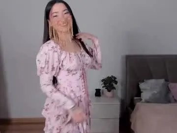 eleonora_linn_ — GOAl: Straps off // Cozy mood is the most sexy // #new #bigbutt #smalltits #natural #brunette [55 tokens remaining]