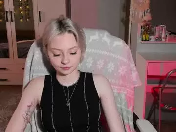 Offline ellales on Chaturbate