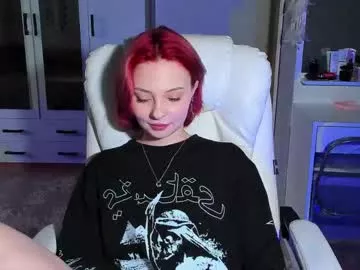 Offline ellales on Chaturbate