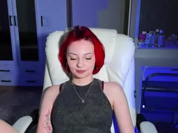 Offline ellales on Chaturbate