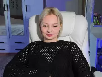 Offline ellales on Chaturbate