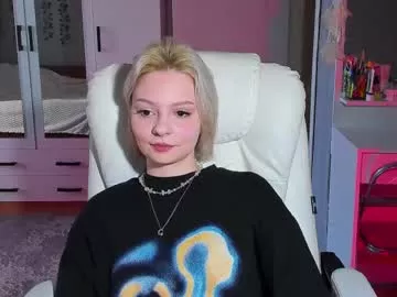 Offline ellales on Chaturbate