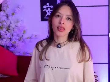 elysia_carter on Chaturbate
