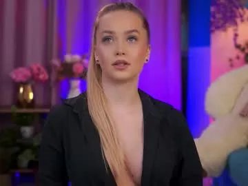 elyssawetxx on Chaturbate