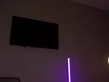 Freechat emilybatee on Chaturbate