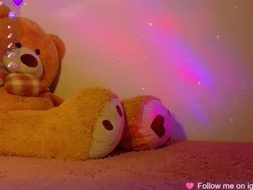 emma_clive on Chaturbate