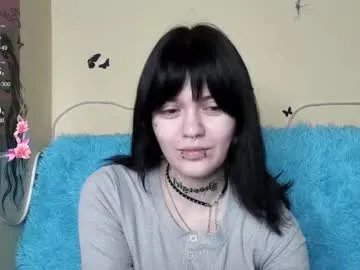 emmadarkk — GOAL: air kiss [11 tokens remaining] Welcome to my room! #nonude #18 #shy #lovense #new