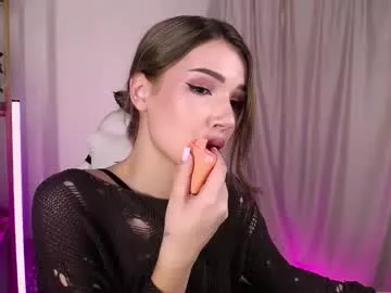 Offline emmakeam_ on Chaturbate