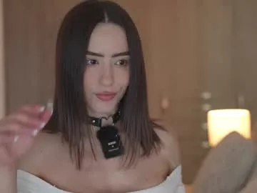 Freechat emyii on Chaturbate