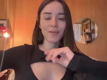 Freechat emyii on Chaturbate