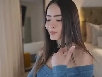 Freechat emyii on Chaturbate