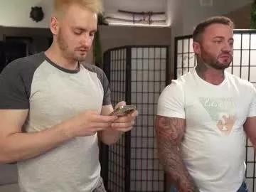 Freechat enjohnny on Chaturbate