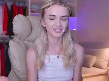 Offline entya on Chaturbate