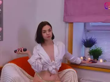 Offline eseensia on Chaturbate