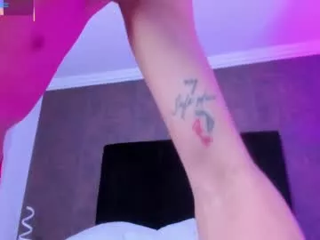 Offline ethaancox on Chaturbate