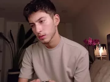 Offline ethan_skiny_ on Chaturbate