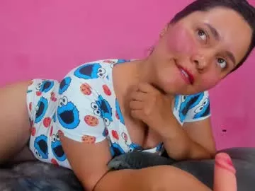 Offline evaa_greey on Chaturbate