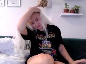 evillers1 — TOP OFF    #domme #sph #blonde #findom #femdom  [495 tokens remaining]