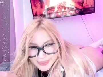 evva_foxxy on Chaturbate