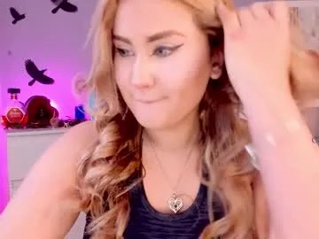 evva_foxxy on Chaturbate