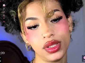 Group fabi_smith09 on Chaturbate