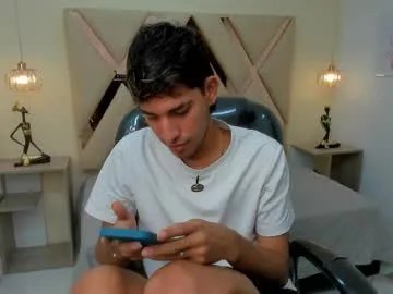 ferphoenix_ — Ferphoenix_'s room #18 #bigcock #lovense #twink #skinny