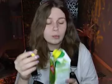 Offline fioramarmoris on Chaturbate
